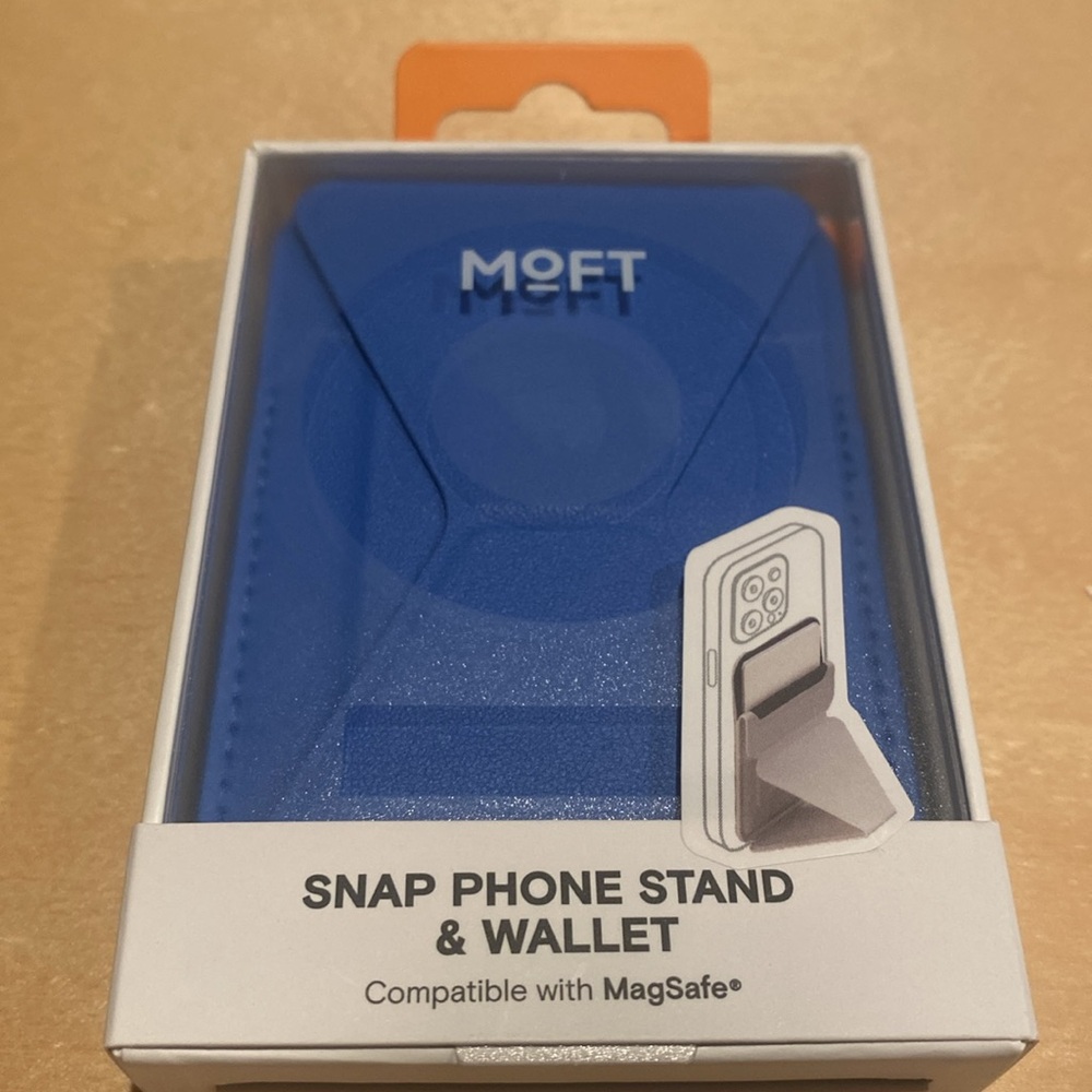 MOFT snap phone stand & wallet